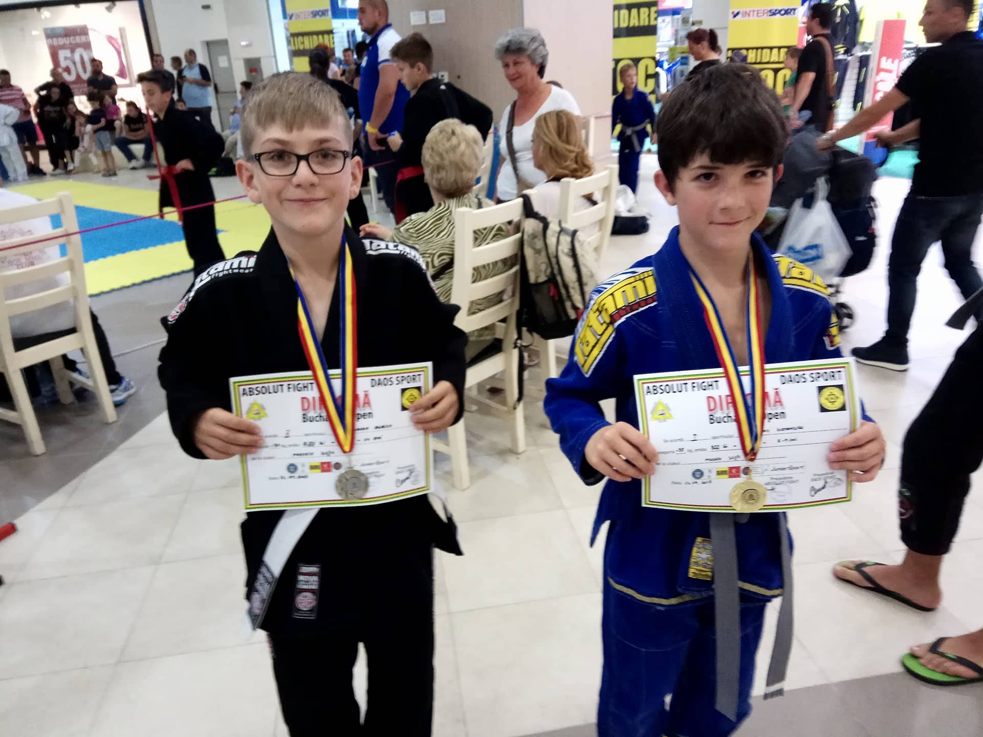 Copii de la CS mUshin Dojo premiati la competitie de Jiu Jitsu Brazilian